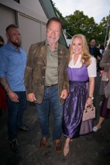 Schwarzenegger und Freundin Heather am Münchner Oktoberfest.