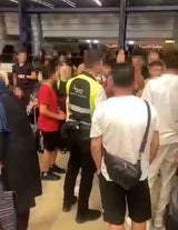 Aufruhr am Flughafen Flug gecancelt