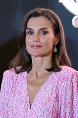 Letizia von Spanien: Ihr Gute-Laune-Look kommt uns bekannt vor...