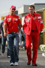 Michael Schumacher und Stefano Domenicali