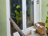 Schäferhund versperrt Zugang
