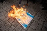 In ganz Europa werden Israel-Fahnen angezündet