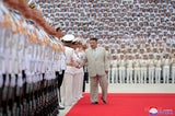 Kim Jong-un trägt den Schuhtrend der It-Girls