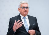 Alfred Riedl stolperte über lukrative Grundstücksdeals in seiner Heimatgemeinde Grafenwörth.