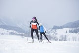 Auf 30 km gespurten Loipen ziehen Läufer im Raurisertal ihre Runden.