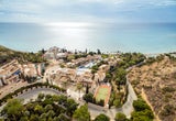 Das Columbia Beach Resort ist nur 52 km vom Skigebiet Troodos entfernt.