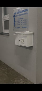Aufgebrochener Briefkasten