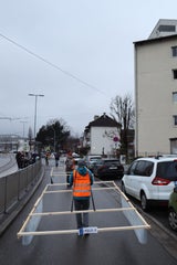 Klimaaktivisten blockieren Frühverkehr in Innsbruck