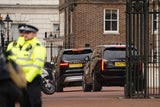 Harry reist wegen Krebs von Charles nach London