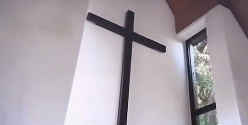 Die Kirche will weiterhin für Migranten sorgen.