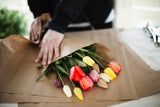 Geheime Liebesbotschaften: Die Bedeutung hinter Valentinstagsblumen
