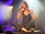 Christina Stürmer: Tourstart mit Ambros-Duett bei Sensations-Konzert