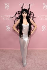 Julia Fox: Die skurrilsten Looks bei der New York Fashion Week