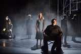Schnelldurchlauf in Zeitlupe: Percevals "Rom"-Montage im Volkstheater