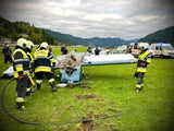 Kleinflugzeug überschlug sich beim Landen