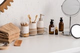 Viele von uns bewahren im Badezimmer Dinge auf, die dort eigentlich nicht hingehören.