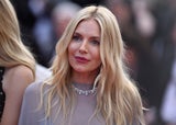 Sienna Miller ist zweifache Mutter. Anfang des Jahres brachte die Schauspielerin ihre zweite Tochter zur Welt.
