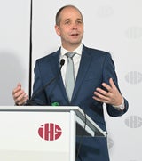 Holger Bonin, IHS