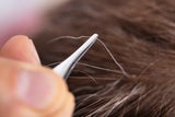 Graue Haare sollten Sie niemals auszupfen.