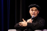 Minus 12 Kilo: Robbie WIlliams wollte unbedingt viel Gewicht verlieren. Das zeigt sich deutlich im Gesicht. 