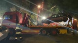 Pkw mit schlafender Frau rollte in Fluss