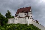 Schloss & Strand-Villa: SO reich ist "Mausis" Öl-Millionär
