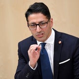 Efgani Dönmez