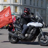 Putin-Biker "Nachtwölfe" legen Kranz nieder