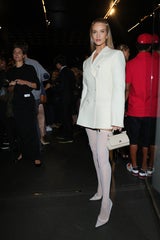 Modefinale in Mailand: Nackte Haut auf dem Laufsteg & Hollywood in der Front Row