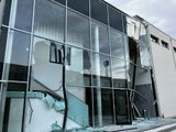 Mit Lkw in Kirche gekracht