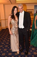 Kristina Worseg in einer Robe gekauft beim Fashion Entree in der Albertina