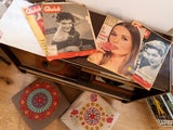 Alte Musik und Magazine.