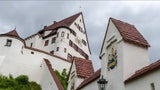 Schloss & Strand-Villa: SO reich ist "Mausis" Öl-Millionär