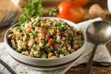 Quinoa-Gemüsesalat.