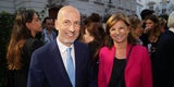 Kurz-Film: Kanzler Nehammer bei Premieren-Party