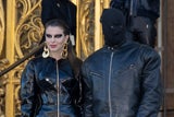 Julia Fox und Kanye West "Ye" waren nur einige Woche zusammen. Ihre Beziehung verwendete Fox als Sprungbrett.