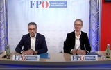 Kickl und Weidel bei Pressekonferenz.