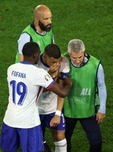 Kylian Mbappe Nase