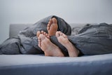 So verbessert die Scandinavian Sleep Method den Schlaf als Paar