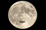 Supermond über Toulouse