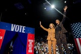 Kamala Harris und Michelle Obama