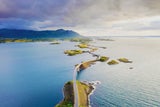 Spektakuläre Brücken und atemberaubende Naturlandschaft in Norwegen.&nbsp;