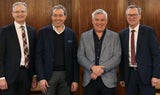 Besiegelten die Partnerschaft für das neue 5* Falkensteiner Hotel Saalbach-Hinterglemm:&nbsp; Andreas Derndorfer (RVS), Otmar Michaeler und Erich Falkensteiner (beide FMTG), Heinz Konrad (RVS-Generaldirektor)(v.l.n.r.