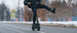 E-Scooter Rowdy Straße