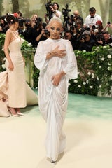 Red Carpet: Das waren die schlimmsten Looks 2024
