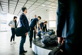 Reise-Trick: So landet Ihr Koffer als erster auf dem Gepäckband