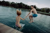 So oft sollten Sie Bikinis, Badeanzüge und Badehosen waschen