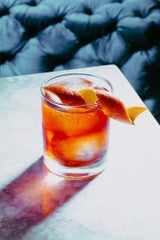 Opernball-Cocktails in Hommage an berühmte Opern