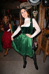 Schluss mit Dirndl! Victoria Swarovski setzt neuen Trachten-Trend auf der Wiesn