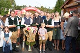 Der Umzug der "Hauerkrone" startete beim Heurigen Wolff.